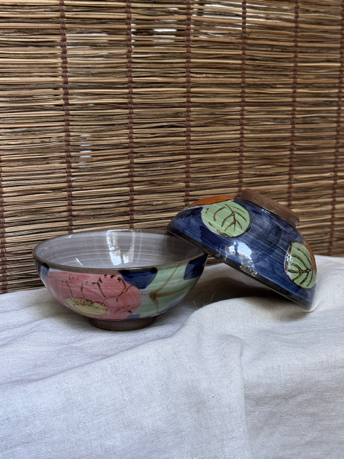 Mino-yaki Rice Bowls, Set of 2 — Hand-Painted Peony & Persimmon Motifs, Swirled Grey Glaze