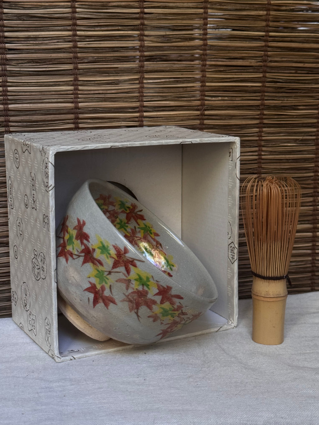 Hagi Ware Matcha Bowl (Chawan) — Momiji Maple Leaves, Gold Accents, Crackle Glaze