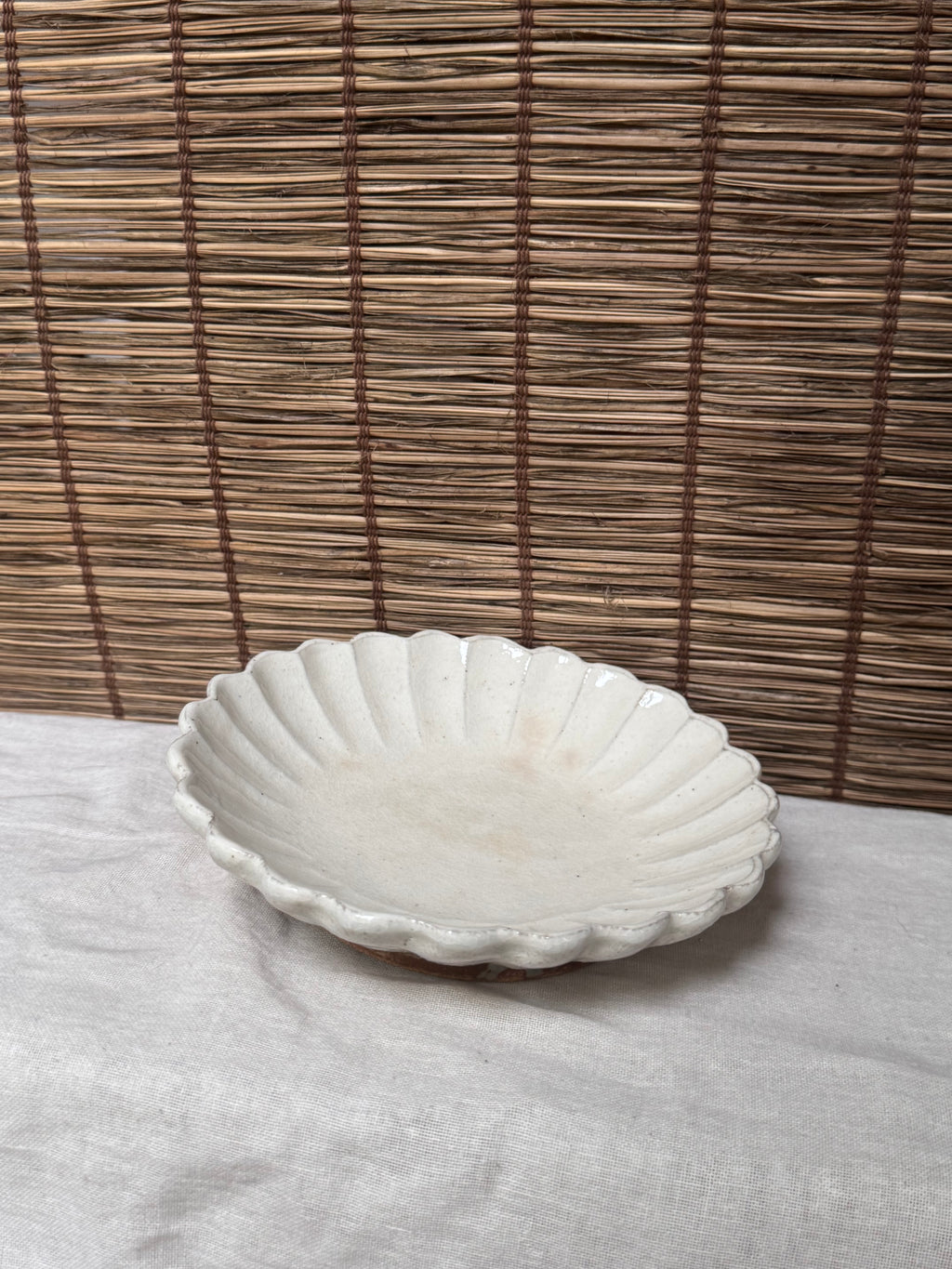 Fluted Chrysanthemum Dish — White Monochrome Glaze, Ribbed Petal Rim, Raised Glazed Footring