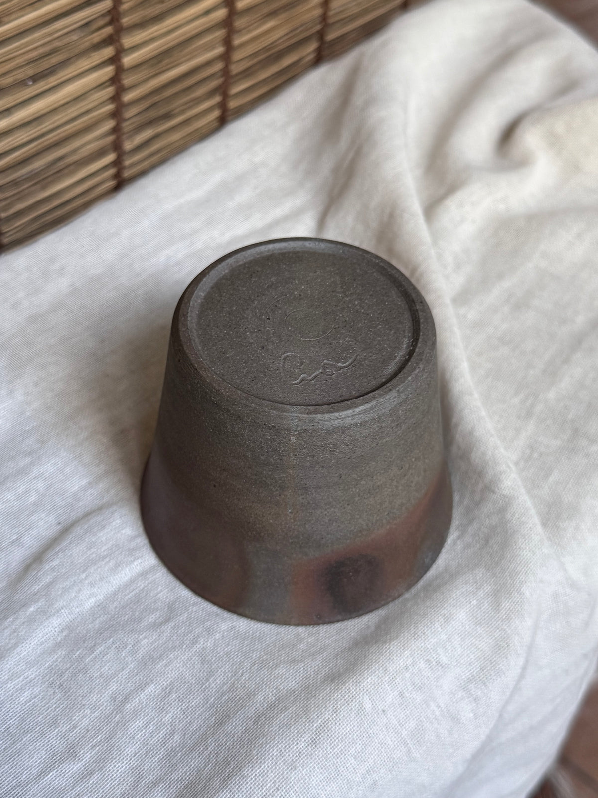 Bizen-yaki by Nobuhara Katsushi Cup — Wood-Fired, Charcoal & Ash Fire Effects, Artist-Stamped