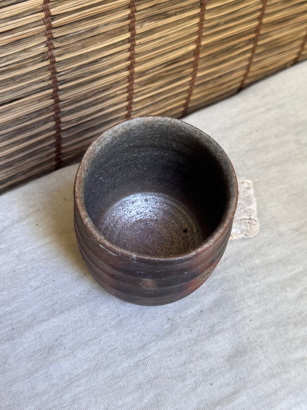 Bizen-yaki by Touko Konishi Yunomi Teacup — Wood-Fired, Hidasuki Fire Markings