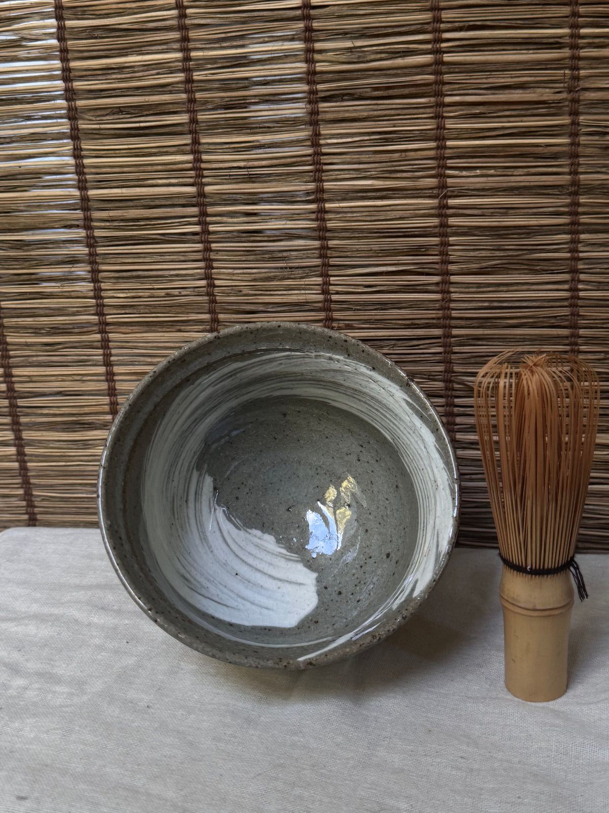 Karatsu Ware Zodiac Tea Bowl (Eto Chawan), Year of the Sheep 2027 — Hakeme Brushed Slip, Iron-Painted Sheep, Wooden Box