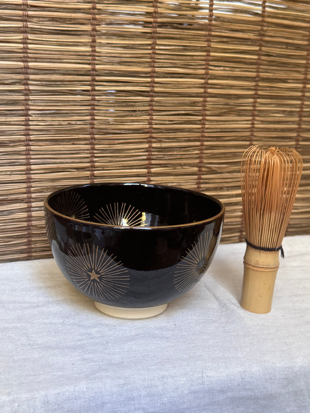 Kyoto Ware Matcha Bowl (Chawan) — Black Glaze, Gold Starburst Motif, Gilded Rim