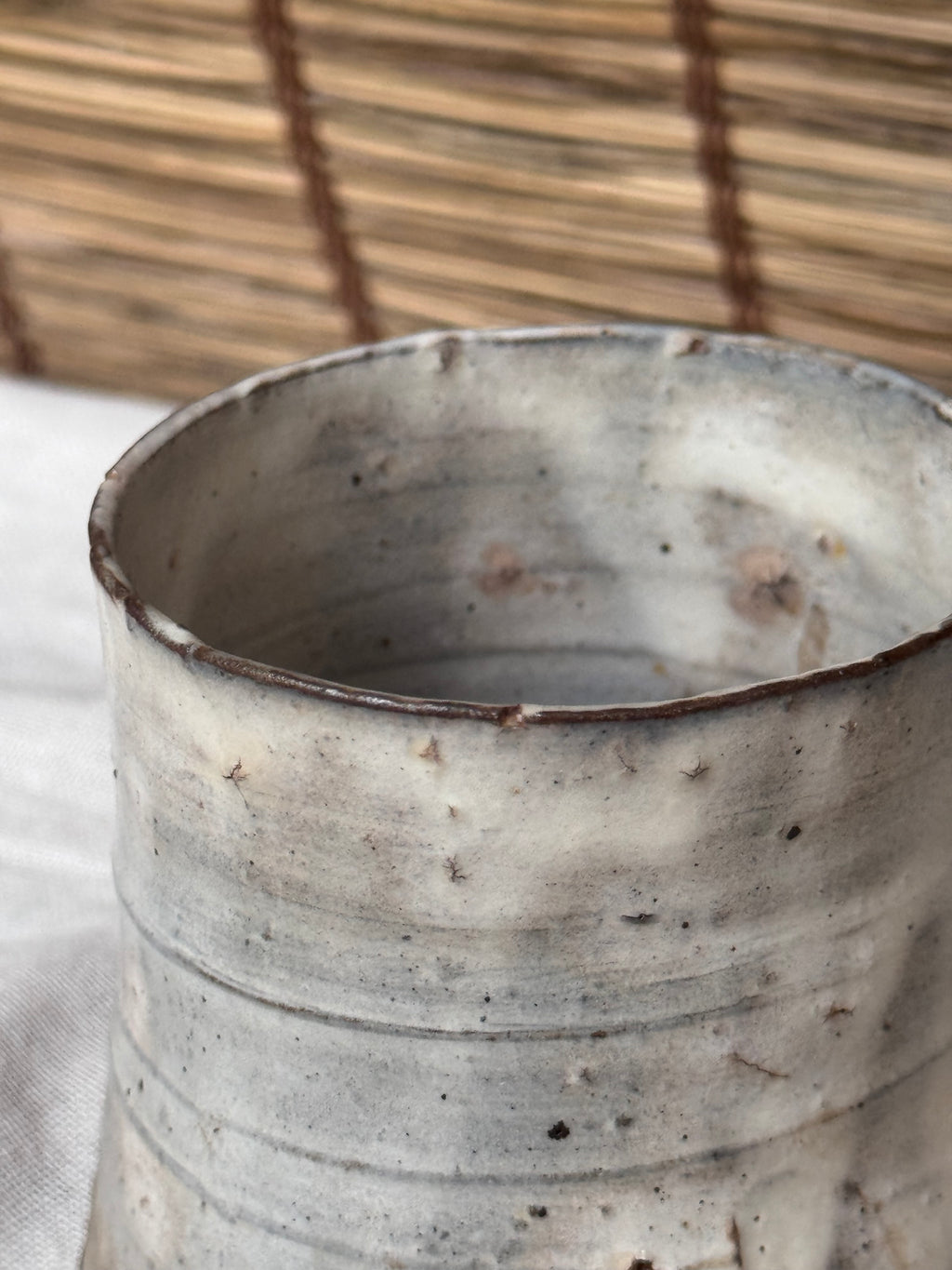 Hagi-Ware Ash-Glazed Stoneware Cup — Tapered Form, Oval Cross-Section, Smoky Fire Markings