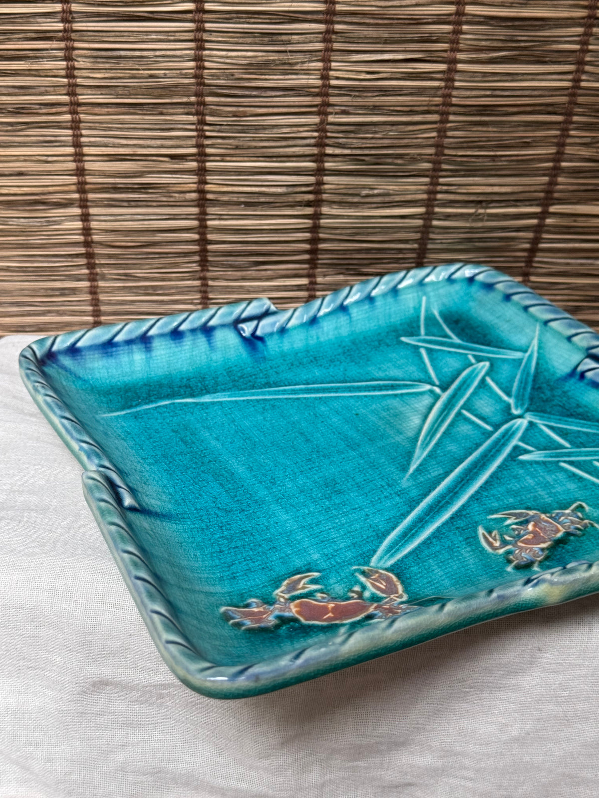 Turquoise Crackle-Glaze Serving Tray — Carved Bamboo & Crab Motif, Rope-Twist Rim