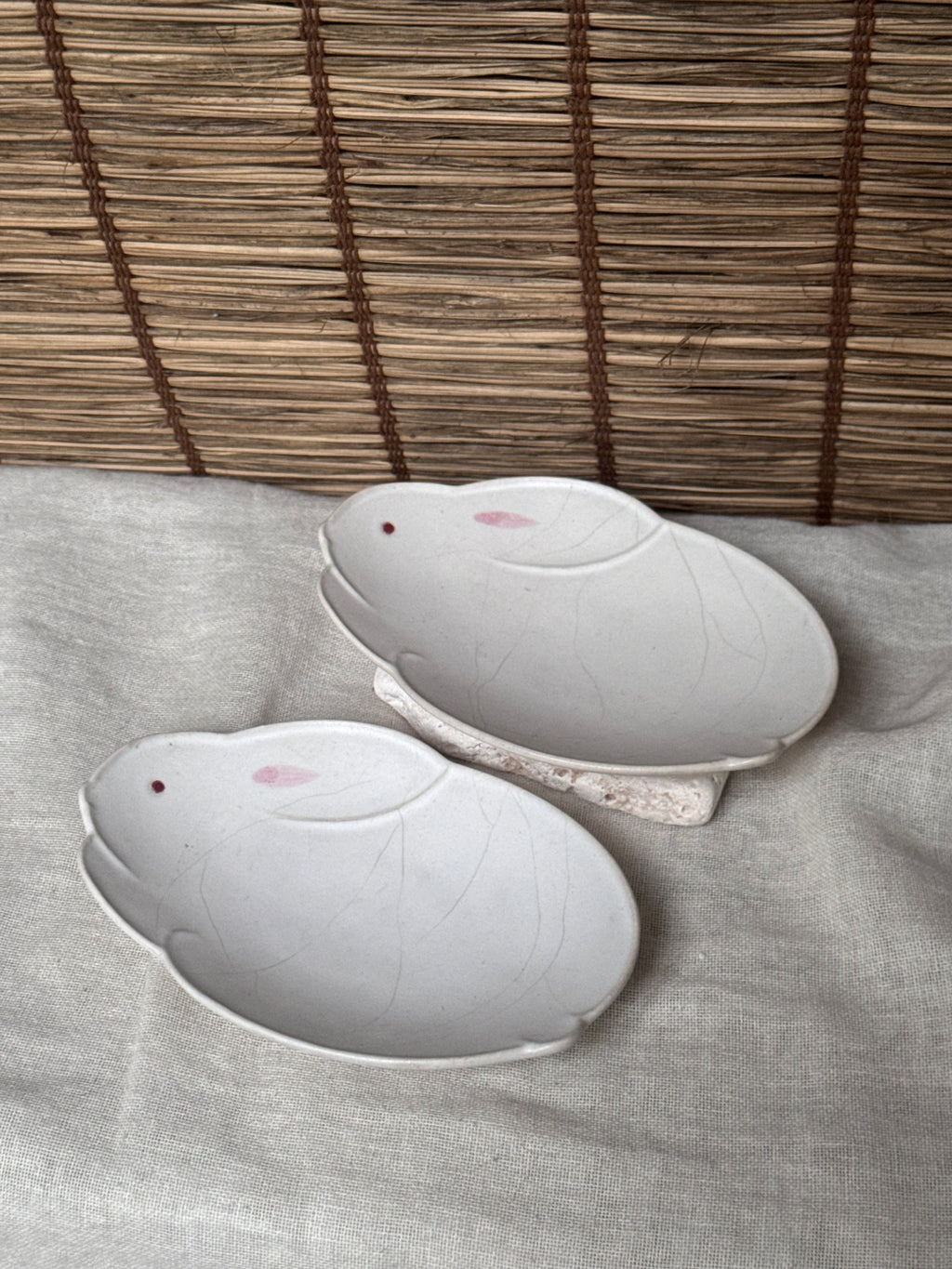 Tachikichi Rabbit-Shaped Plates, Single — White Crackle Glaze, Pink Ears