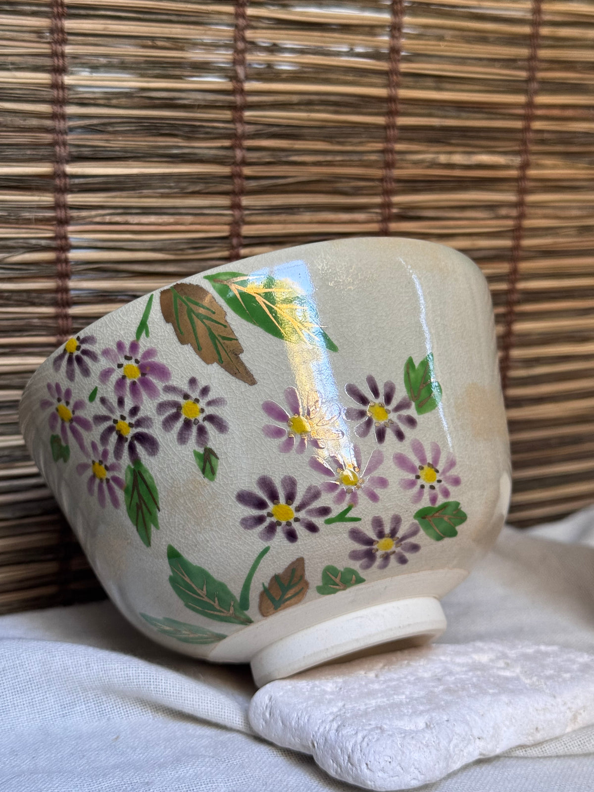 Kyoto Ware Matcha Chawan by Tanaka Kōsen — Hand-Painted Miyako-wasure, Gold Accents, Signed Wooden Box