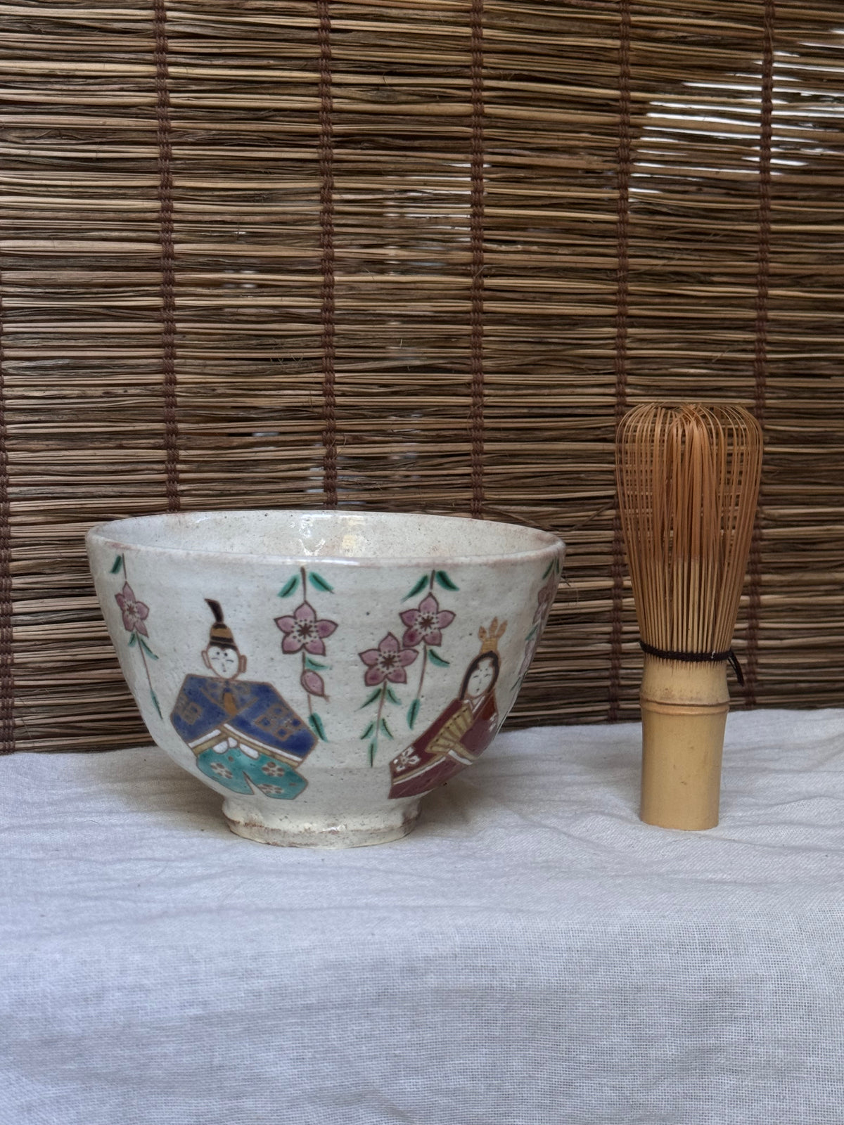Seasonal Chawan Tea Bowl for Hinamatsuri — Emperor and Empress Dolls with Peach Blossoms, Enamel and Gold