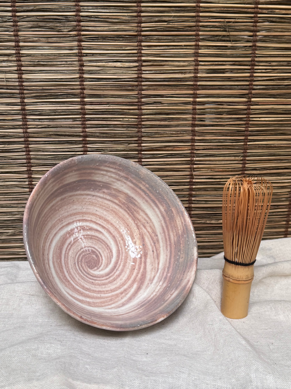 Hagi Chawan — Brushed White Slip, Kiri-Kōdai Cut Foot, Named Box